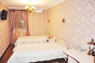 Отель Европейский Киев Улучшенный двухместный номер с 2 отдельными кроватями-2